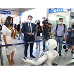 Τα ρομπότ Pepper του Διεθνούς Αερολιμένα Αθηνών (ΔΑΑ) στο πεδίο της ενημέρωσης των επιβατών  με εφαρμογή της Mobile Technology  